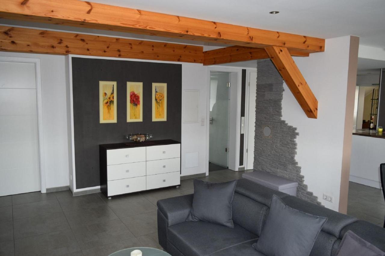 Ferienwohnung Blassneck ツィルンドルフ エクステリア 写真